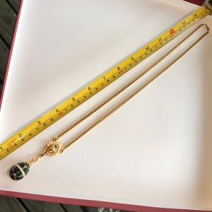 Beautiful costume necklace with stunning pendant